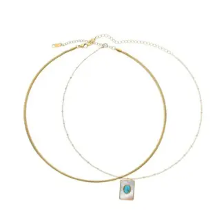 LIVKE’s gold snake chain necklace with shell and turquoise pendant, layered with beaded bracelets for boho summer style.