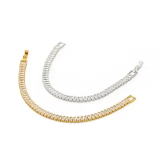 LIVKE’s gold bold chain bracelet with cubic zirconia, styled with a blazer and watch for power office elegance.